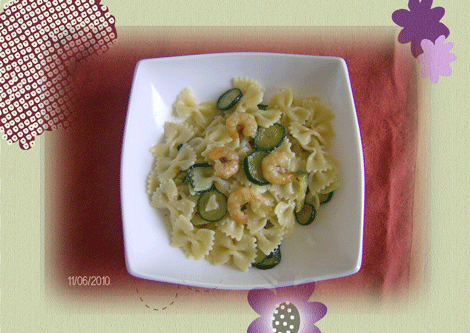 Farfalle zucchine e gamberetti